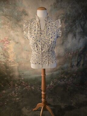 Paper Crane Tie Neck Floral Top M
